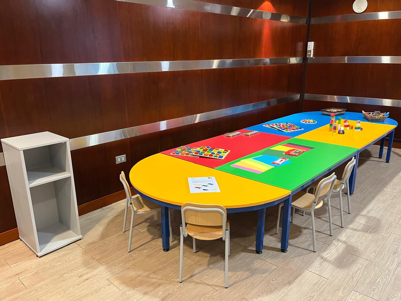 Mesas modulares para inicial LTF